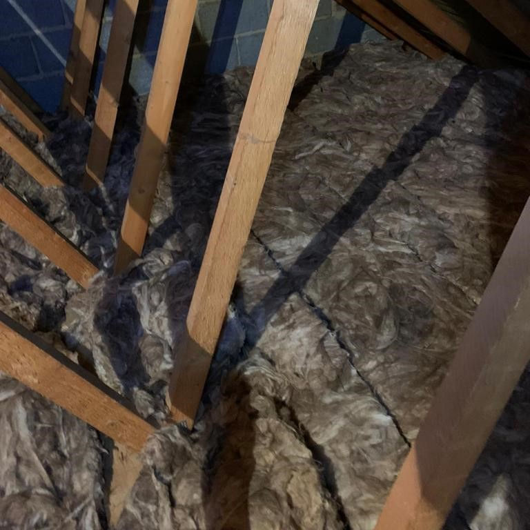 Loft Insulation Removal - New Insulation and Pipe Lagging Fitted Loft Insulation Removal - New Insulation and Pipe Lagging Fitted