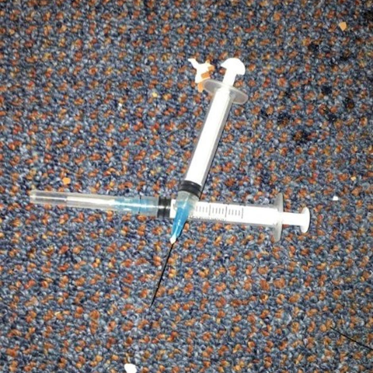 Cleaning and Waste Clearance Needle Removal Cleaning and Waste Clearance Needle Removal